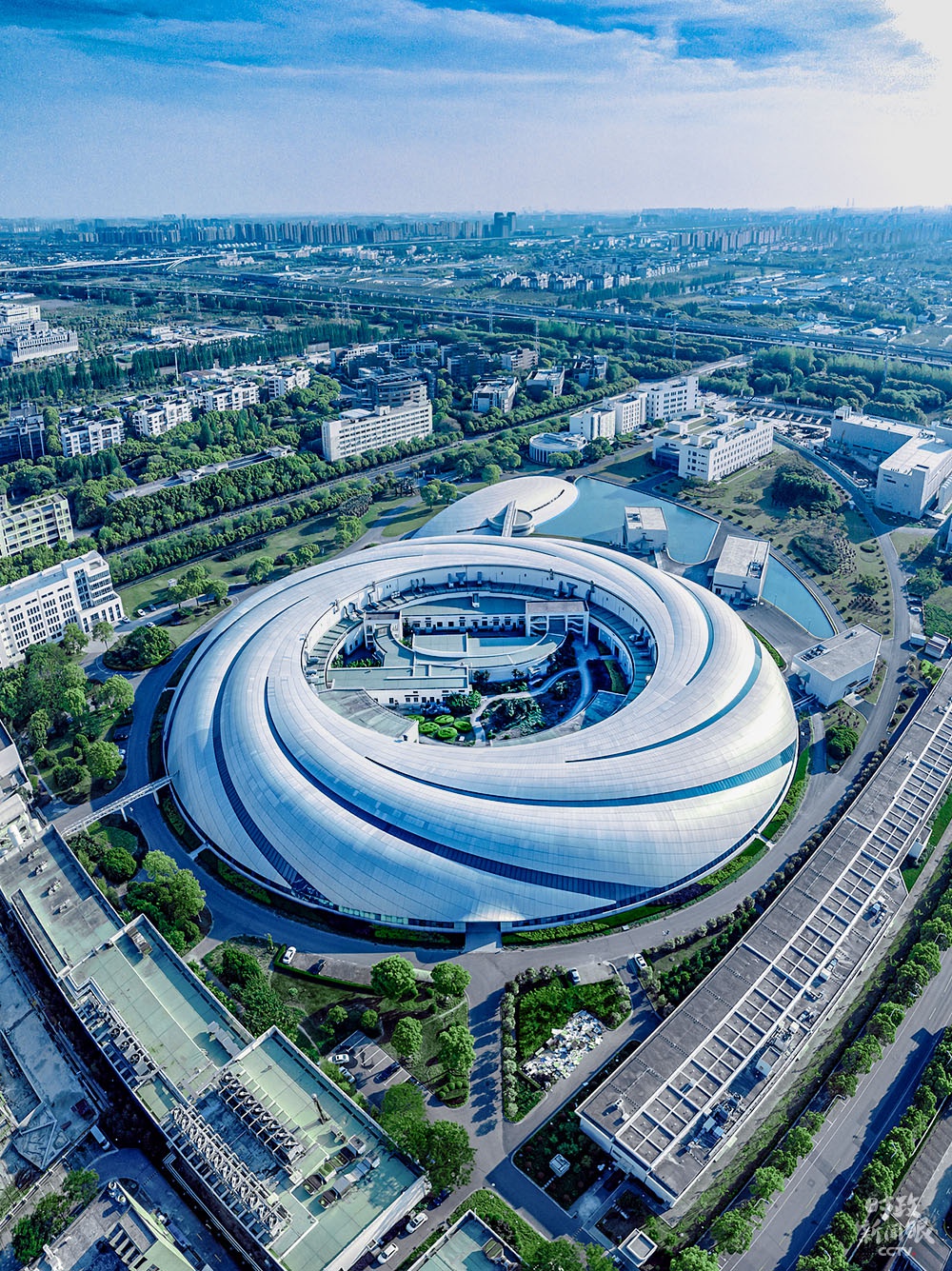 △10月20日，上海国际知识产权枢纽港揭牌，将以张江科学城为核心空间载体，以知识产权维权保护、运营交易等为核心功能。这是张江实验室。